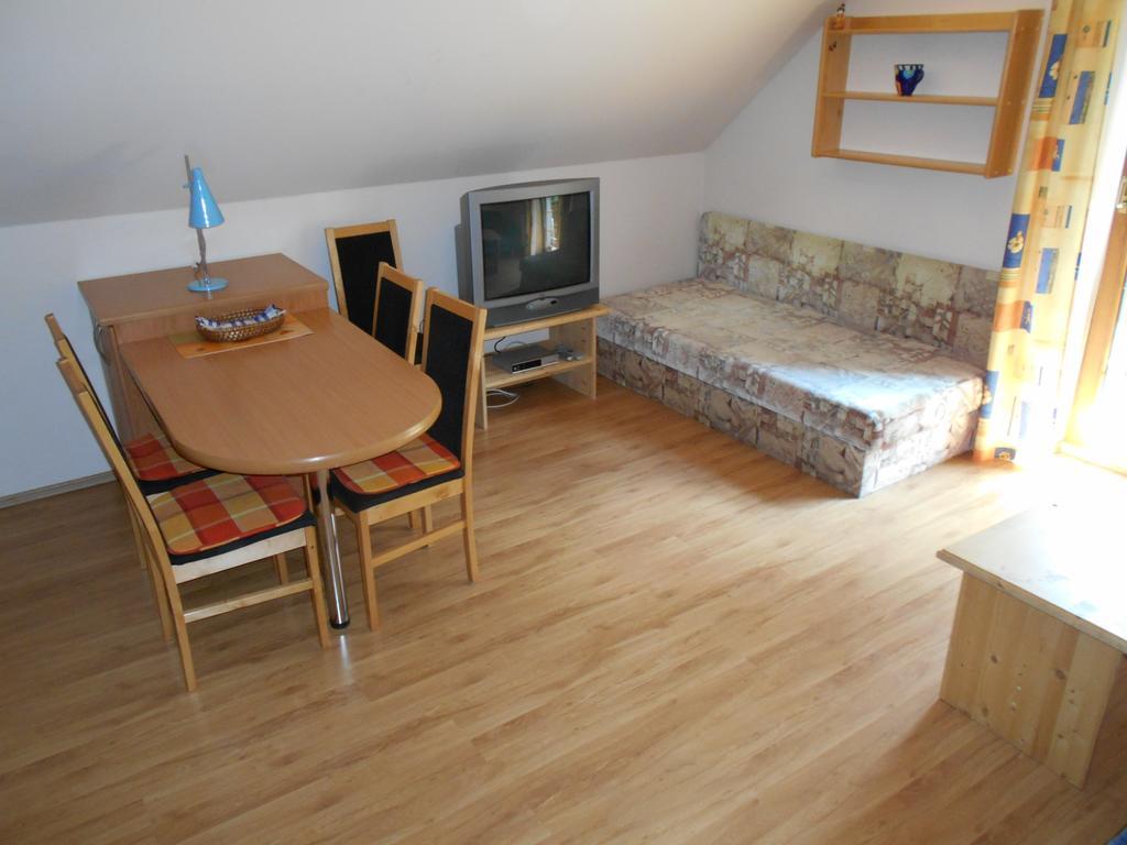 Apartmany Base Camp Zelezna Ruda Ngoại thất bức ảnh