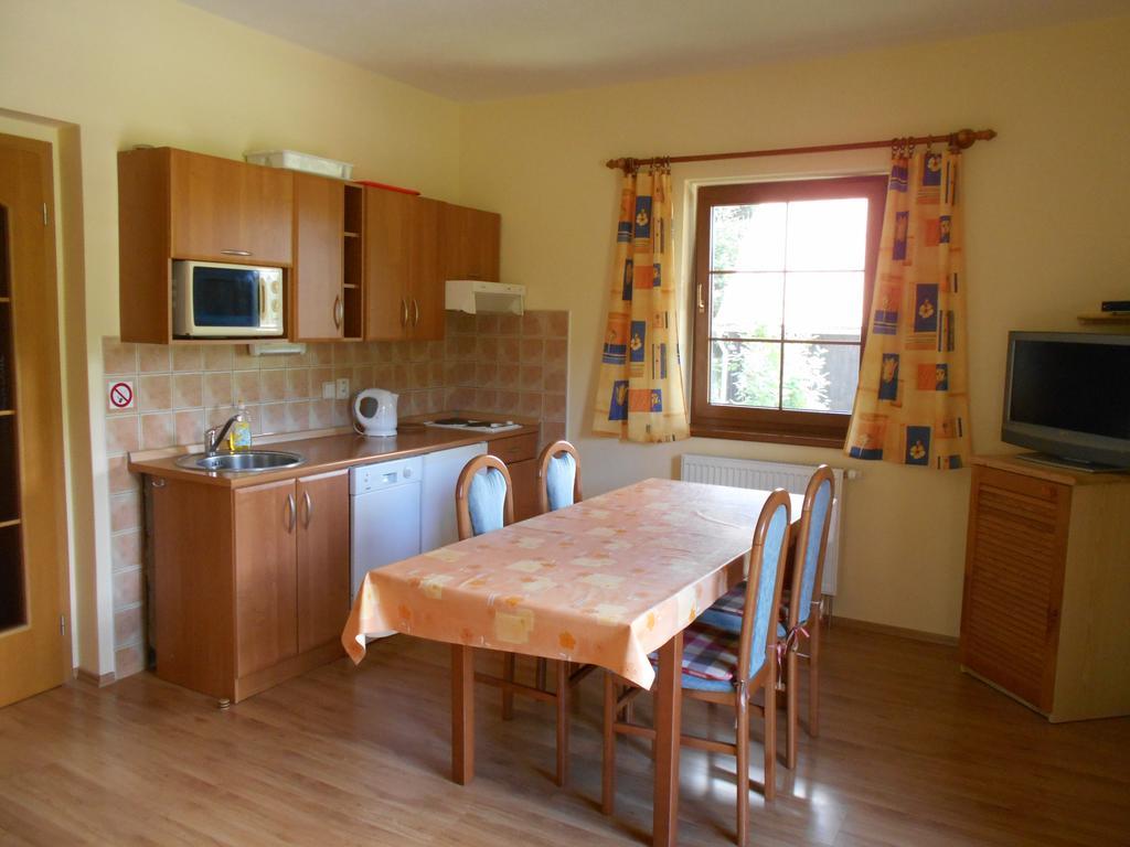 Apartmany Base Camp Zelezna Ruda Ngoại thất bức ảnh